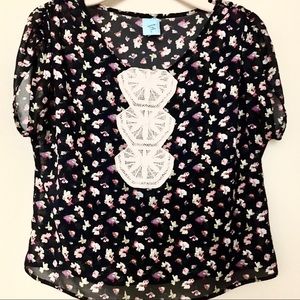 Summery floral blouse!
